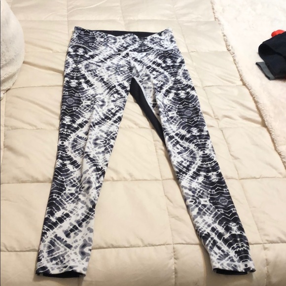 Victoria Secret Yoga pants - Picture 1 of 6